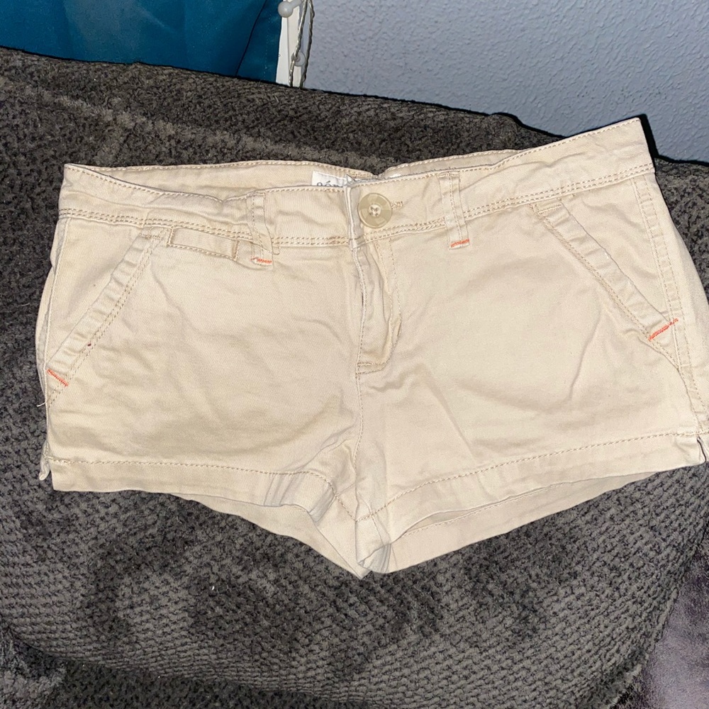 3/$15 bundle SALE Aeropostale khaki stretch shorts